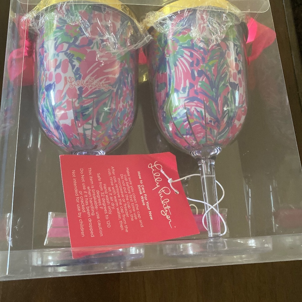 Lilly Pulitzer drinkware